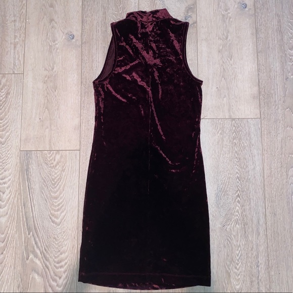 Dress - Picture 2 of 2